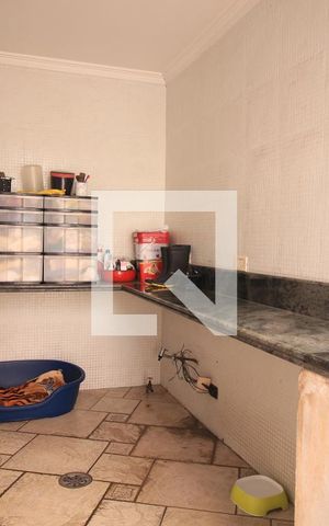 Casa à venda com 480m², 6 quartos e 5 vagasÁrea de Serviço