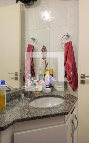 Apartamento à venda com 115m², 3 quartos e 2 vagas Apartamento à venda com 115m², 3 quartos e 2 vagasBanheiro da Suíte
