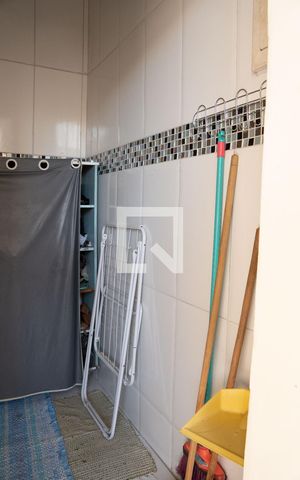 Apartamento à venda com 96m², 2 quartos e sem vaga Apartamento à venda com 96m², 2 quartos e sem vagaLavanderia