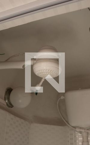 Apartamento à venda com 96m², 2 quartos e sem vaga Apartamento à venda com 96m², 2 quartos e sem vagaBanheiro de Serviço