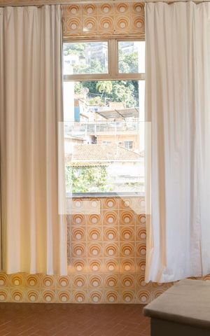 Apartamento à venda com 96m², 2 quartos e sem vaga Apartamento à venda com 96m², 2 quartos e sem vagaVaranda da Sala