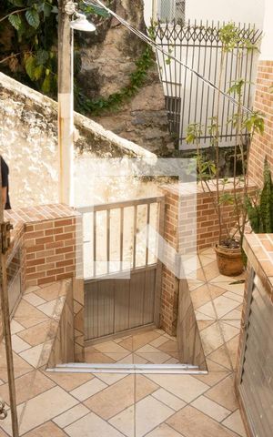 Apartamento à venda com 96m², 2 quartos e sem vaga Apartamento à venda com 96m², 2 quartos e sem vagaFachada e portaria