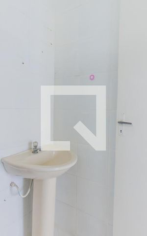Casa à venda com 140m², 3 quartos e 2 vagas Casa à venda com 140m², 3 quartos e 2 vagasBanheiro