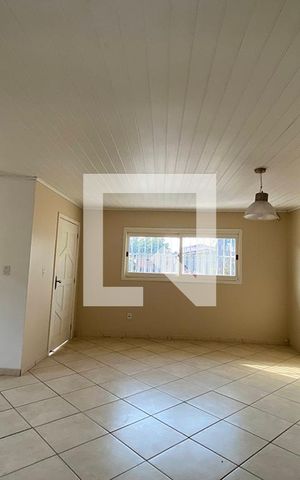 Casa à venda com 90m², 2 quartos e 3 vagasSala