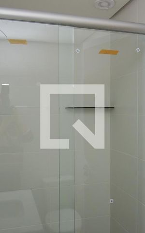 Apartamento para alugar com 66m², 2 quartos e 2 vagas Apartamento para alugar com 66m², 2 quartos e 2 vagasBanheiro da Suíte