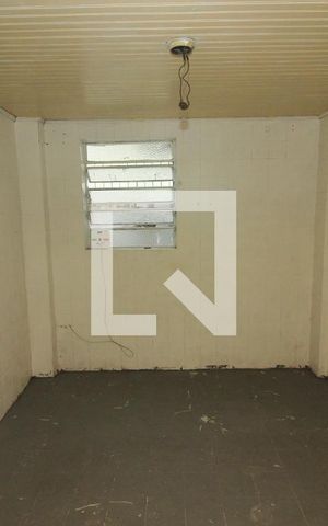 Casa à venda com 140m², 4 quartos e 1 vaga Casa à venda com 140m², 4 quartos e 1 vagaSala