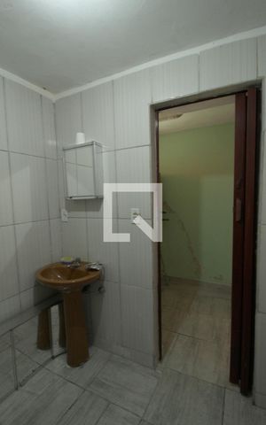 Casa para alugar com 206m², 3 quartos e 2 vagasBanheiro Fundos