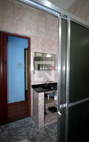 Casa para alugar com 206m², 3 quartos e 2 vagasBanheiro da Suíte