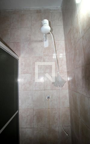 Casa para alugar com 206m², 3 quartos e 2 vagasBanheiro da Suíte