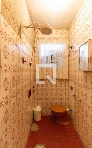 Casa à venda com 126m², 2 quartos e 1 vaga Casa à venda com 126m², 2 quartos e 1 vagaBanheiro