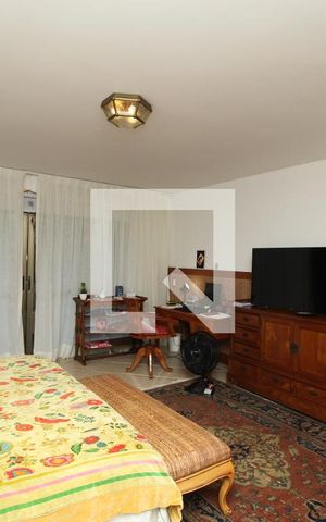 Casa à venda com 769m², 5 quartos e 4 vagas Casa à venda com 769m², 5 quartos e 4 vagasSuíte 1