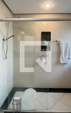 Casa à venda com 769m², 5 quartos e 4 vagas Casa à venda com 769m², 5 quartos e 4 vagasBanheiro - Suíte 4