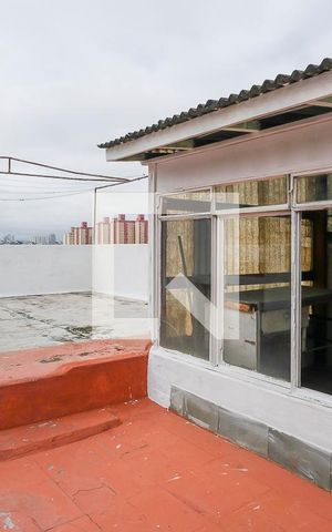 Casa à venda com 196m², 3 quartos e 4 vagasQuintal
