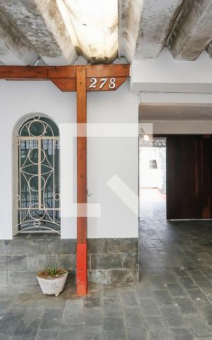 Casa à venda com 196m², 3 quartos e 4 vagasGaragem
