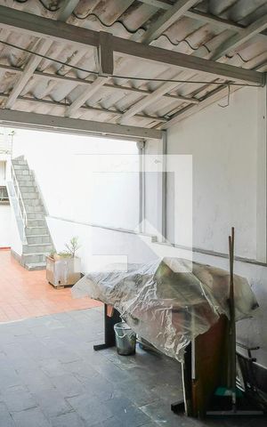 Casa à venda com 196m², 3 quartos e 4 vagasQuintal