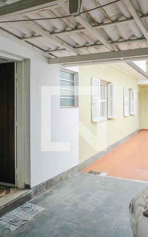 Casa à venda com 196m², 3 quartos e 4 vagasQuintal