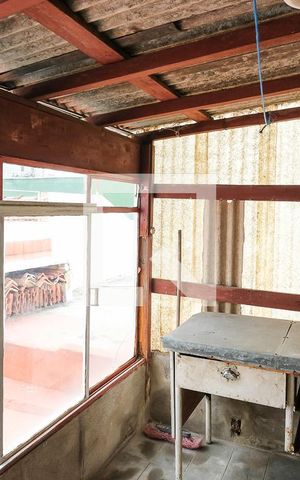 Casa à venda com 196m², 3 quartos e 4 vagasQuintal