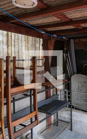 Casa à venda com 196m², 3 quartos e 4 vagasQuintal