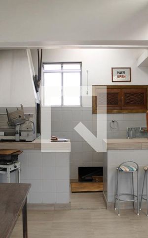 Casa à venda com 392m², 4 quartos e 8 vagas Casa à venda com 392m², 4 quartos e 8 vagasSalão de Festas