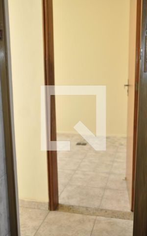 Apartamento para alugar com 49m², 2 quartos e sem vagaBanheiro