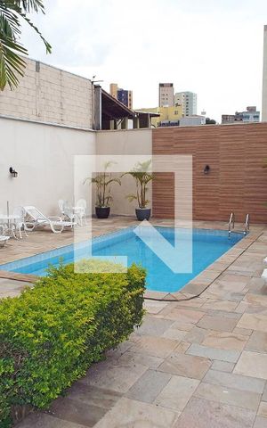 Apartamento à venda com 72m², 3 quartos e 2 vagas Apartamento à venda com 72m², 3 quartos e 2 vagasÁrea comum - Piscina