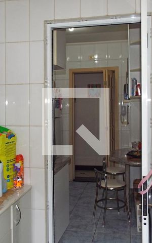 Apartamento à venda com 72m², 3 quartos e 2 vagas Apartamento à venda com 72m², 3 quartos e 2 vagasÁrea de Serviço