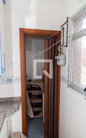 Apartamento à venda com 78m², 2 quartos e 1 vagaÁrea de Serviço