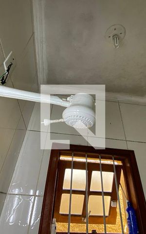 Casa à venda com 247m², 2 quartos e 2 vagasChuveiro do Banheiro Social 1