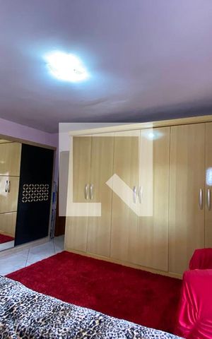 Casa à venda com 247m², 2 quartos e 2 vagasQuarto 2 - Suíte