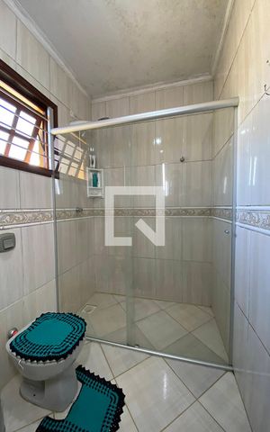 Casa à venda com 247m², 2 quartos e 2 vagasBanheiro Social 2