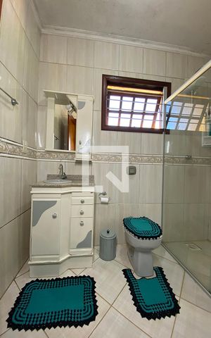 Casa à venda com 247m², 2 quartos e 2 vagasBanheiro Social 2