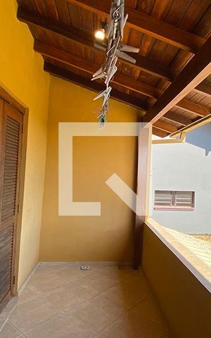 Casa à venda com 247m², 2 quartos e 2 vagasSacada da Suíte