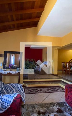 Casa à venda com 247m², 2 quartos e 2 vagasSala 1