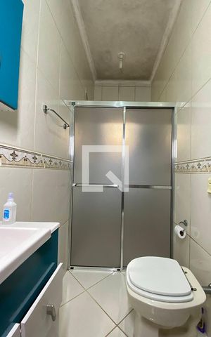 Casa à venda com 247m², 2 quartos e 2 vagasBanheiro Social 1