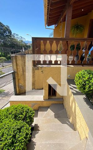 Casa à venda com 247m², 2 quartos e 2 vagasÁrea Externa
