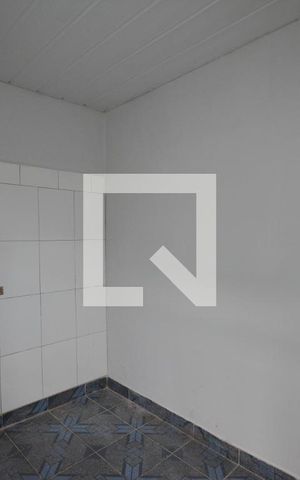 Casa para alugar com 80m², 3 quartos e sem vagaÁrea de Serviço
