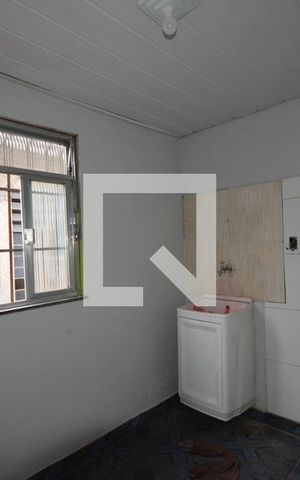 Casa para alugar com 80m², 3 quartos e sem vagaÁrea de Serviço