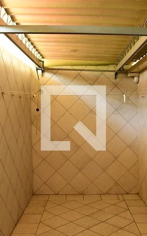 Casa de condomínio para alugar com 280m², 4 quartos e 4 vagasÁrea de Serviço
