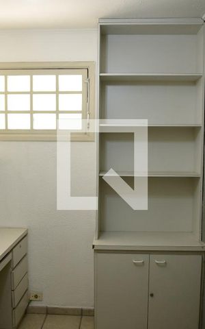 Casa de condomínio para alugar com 280m², 4 quartos e 4 vagasDespensa