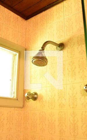 Casa de condomínio para alugar com 280m², 4 quartos e 4 vagasBanheiro Social