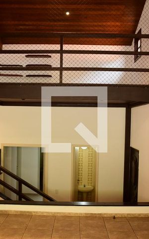 Casa de condomínio para alugar com 280m², 4 quartos e 4 vagasSala