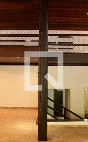 Casa de condomínio para alugar com 280m², 4 quartos e 4 vagasSala