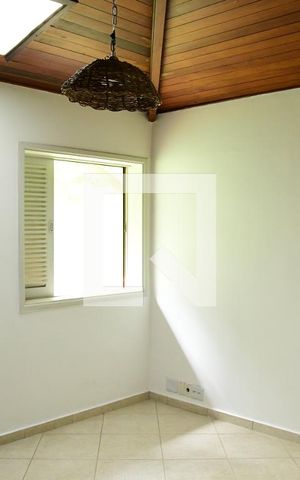 Casa de condomínio para alugar com 280m², 4 quartos e 4 vagasQuarto 3 