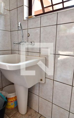 Casa à venda com 340m², 4 quartos e 2 vagasÁrea de Serviço