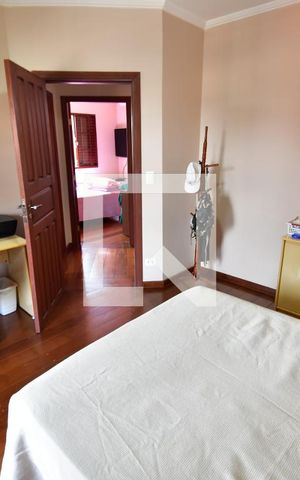 Casa à venda com 340m², 4 quartos e 2 vagasQuarto 3