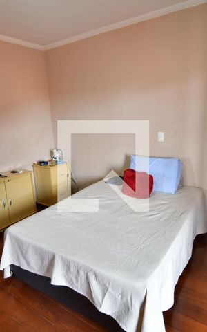 Casa à venda com 340m², 4 quartos e 2 vagasQuarto 3