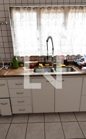 Casa à venda com 340m², 4 quartos e 2 vagasCozinha
