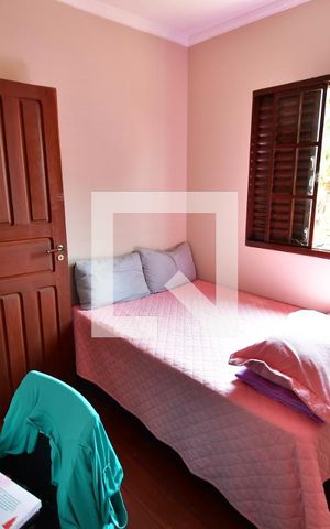 Casa à venda com 340m², 4 quartos e 2 vagasQuarto 1