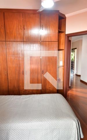 Casa à venda com 340m², 4 quartos e 2 vagasQuarto 2