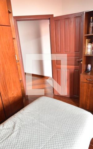 Casa à venda com 340m², 4 quartos e 2 vagasQuarto 2